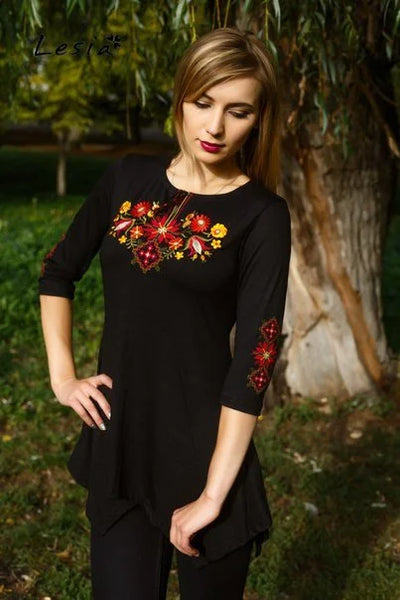 Tunic 3/4 sleeve The Forest Song red – embroidered sleeve