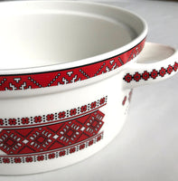 Serving Dish with Embroidery Design