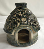 Village house candle holder (dark)